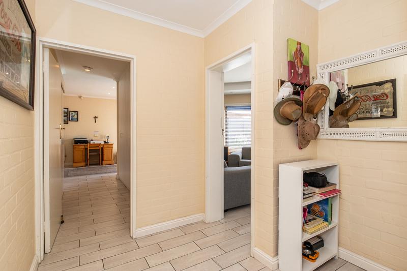 To Let 3 Bedroom Property for Rent in Constantia Western Cape
